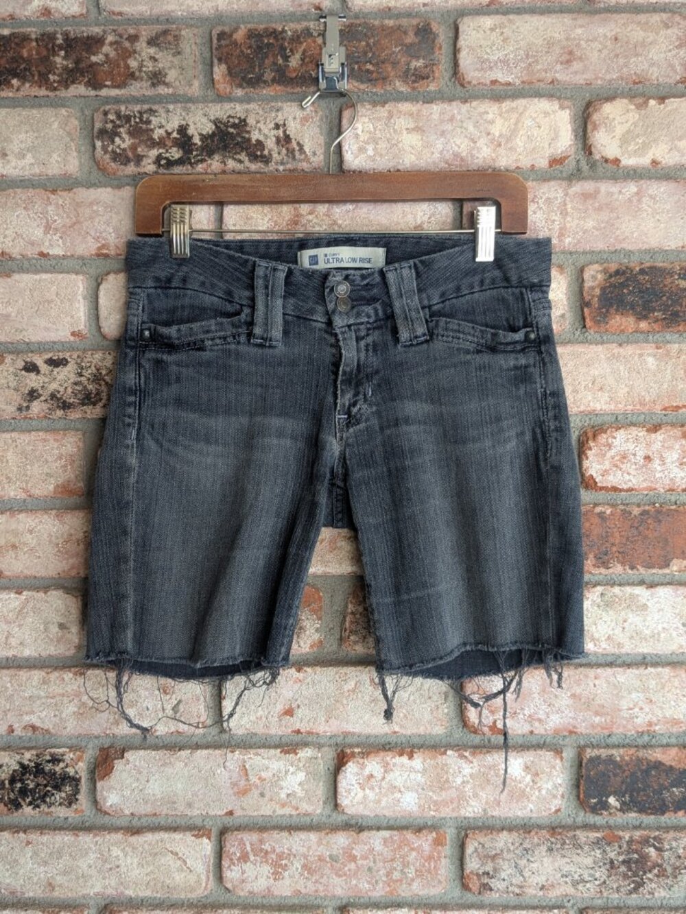 GAP Curvy Ultra Low Rise DIY Cropped Distressed Shorts Size 4